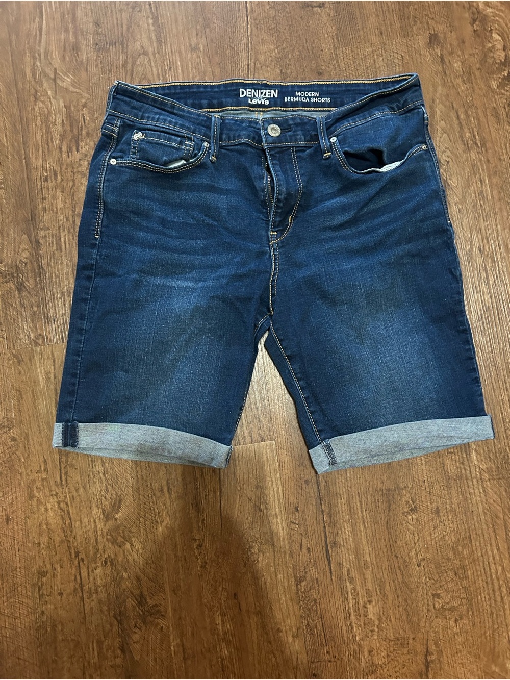Levi's Denizen Dark Blue Rolled Cuff Jean Shorts